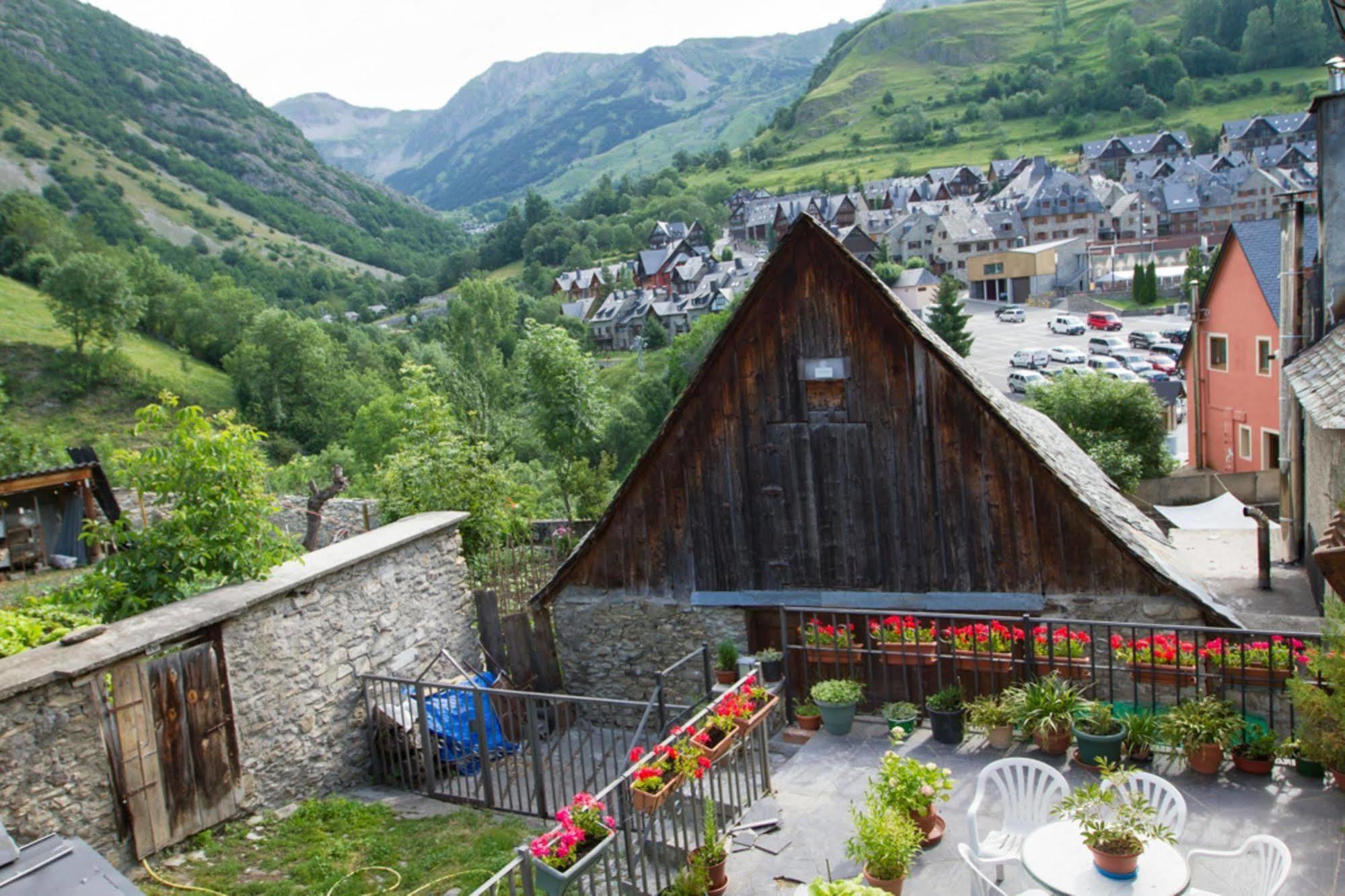Hostal Aiguamog Salardú Exteriör bild